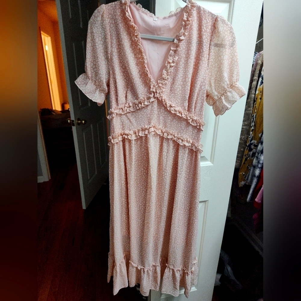 NWOT Alloaone Women's Flutter Ruffle Pink Dress, Small